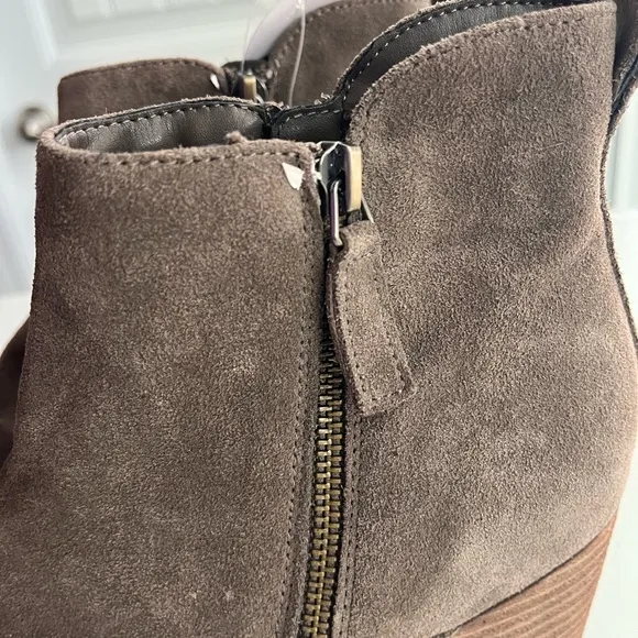 BLONDO Sienna Waterproof Suede Boot Bootie Womens 10 Light Brown new