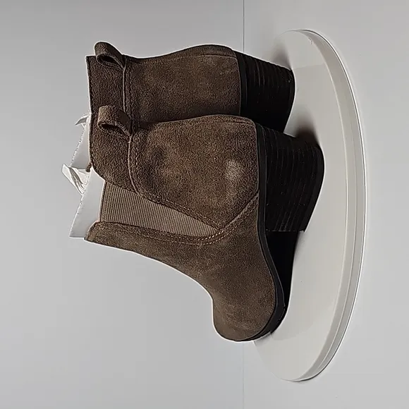Blondo Victory Booties Ankle Boots Waterproof Suede Block Heel Zipper Brown 7.5