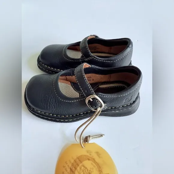 Born Girls Classic Mary Jane Shoes 7M Navy Leather Buckle Strap Comfort New Box