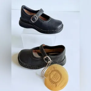 Born Girls Classic Mary Jane Shoes 7M Navy Leather Buckle Strap Comfort New Box