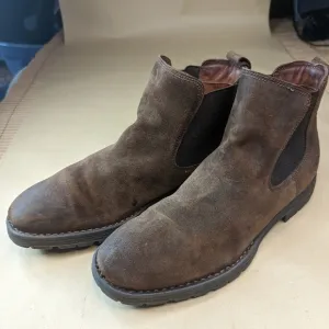 Born men's &quot;Pike&quot; sz 11.5 brown distressed Suede lug sole waterproof pull on  ha