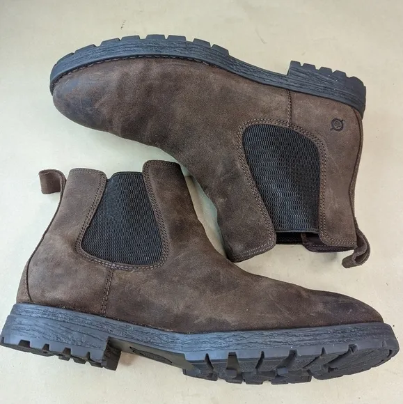 Born men's &quot;Pike&quot; sz 11.5 brown distressed Suede lug sole waterproof pull on  ha
