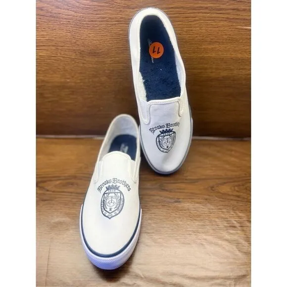 Brooks Brothers Sperry White &amp; Navy Crest Canvas Slip On Sneakers, Sz 11.5 Men’s