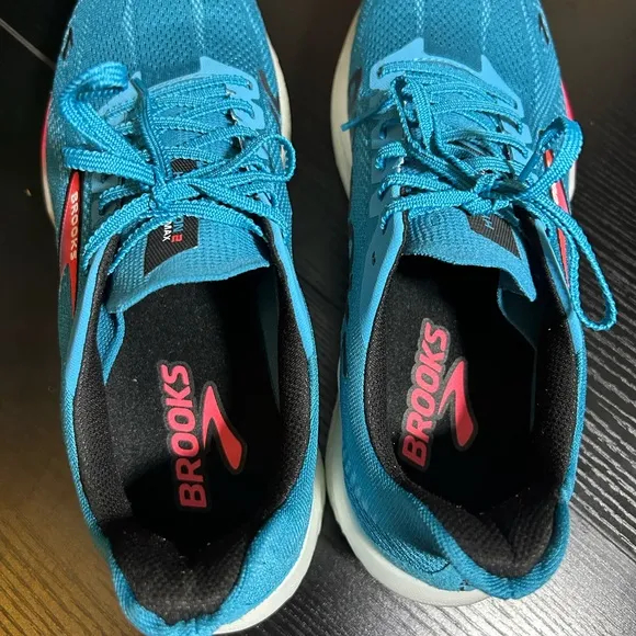 Brooks Hyperion 2 Max Running Shoes size 11 men