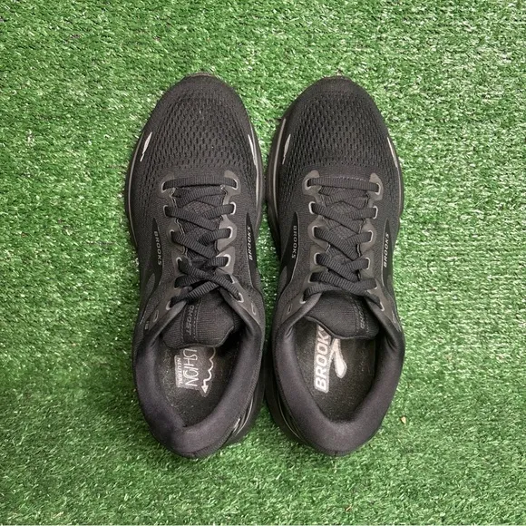Brooks Womens Ghost 15 1203801D020 Black Running Shoes Sneakers Size 9.5 D Wide