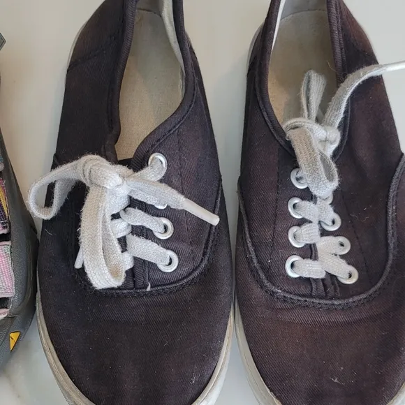 Bundle Of Girls Shoes, Kidpik, Toms &amp; More, Size 13
