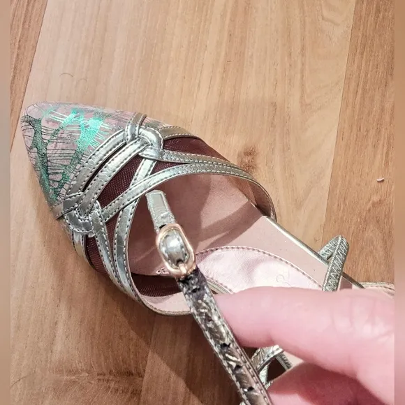 Capezio Ballroom Dance Shoes Sz 7.5 NWOT