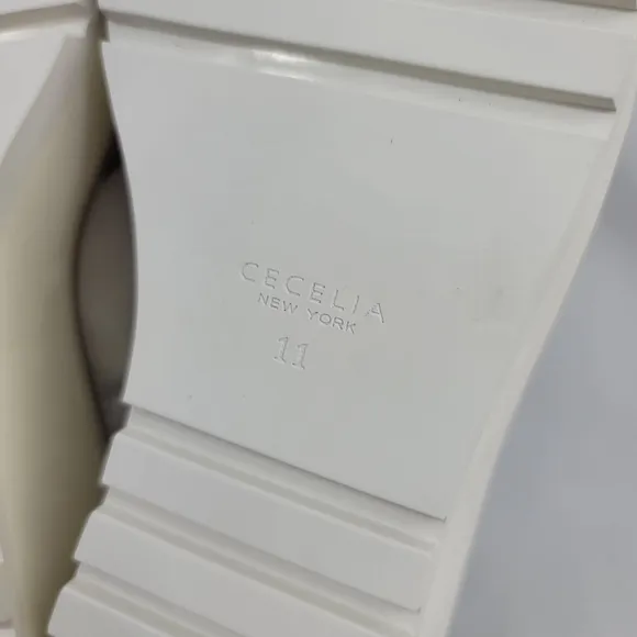 Cecelia New York Gabby Wedge Sz 11
