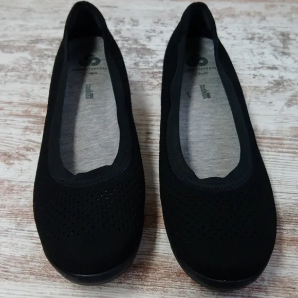 Clark's Cloudsteppers Soft Cushion Slip On Shoes