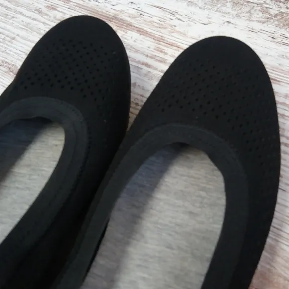 Clark's Cloudsteppers Soft Cushion Slip On Shoes