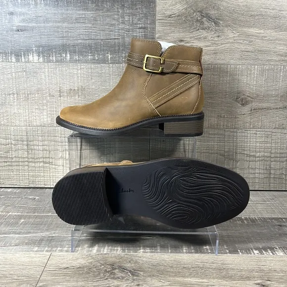 Clarks Maye Strap