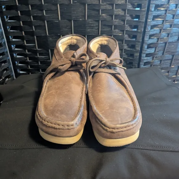 CLARKS Men's Brown Leather Shoes Chukka Boots Excel Used Cond 10.5 Little Wear