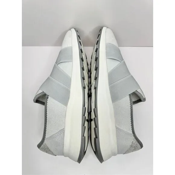 Clarks Sneakers Womens Size 9US Gray Dashlite Strap Shoes