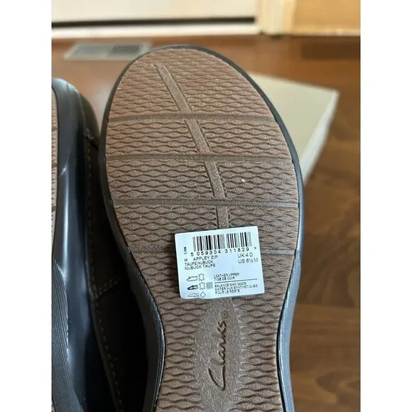 Clarks Womens 6.5 M  Appley Zip Shoes Taupe Nubuck Leather Comfort Shoe NEW