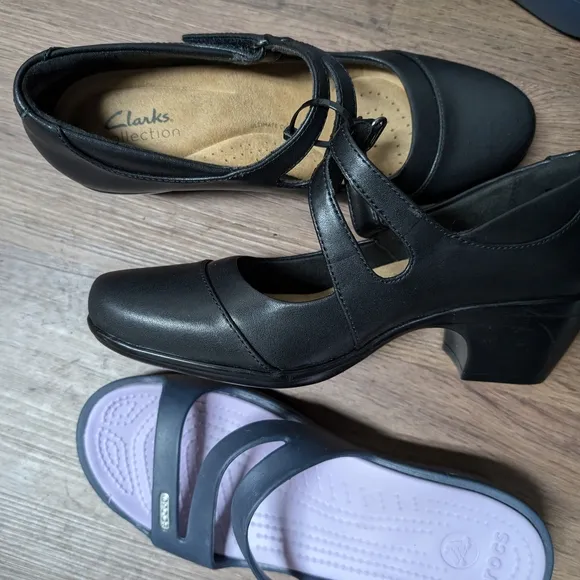 Clarks Women's Black Mary Jane Shoes