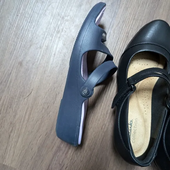 Clarks Women's Black Mary Jane Shoes