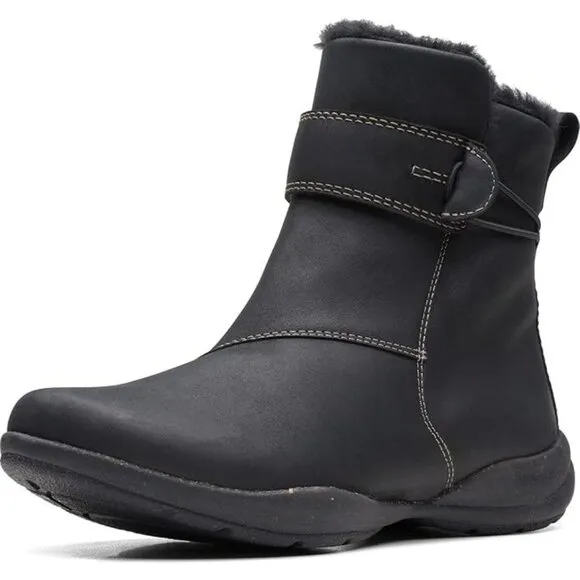Clarks Women's Roseville Waterproof Ankle Boot Black Leather Size Zip 8 M NEW