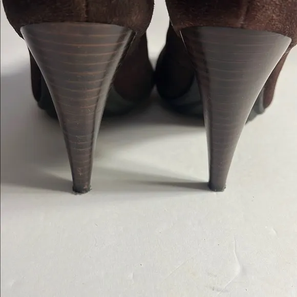 Coach Women's Brown Suede Pumps
