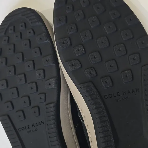 Cole Haan Claude Black Suede Penny Loafer Casual Preppy Boating Mens Size 9.5