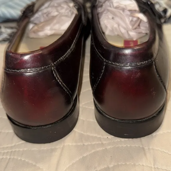🌹COLE HAAN DEEP BROWN BURGUNDY PINCH BUCKLE LOAFERS
