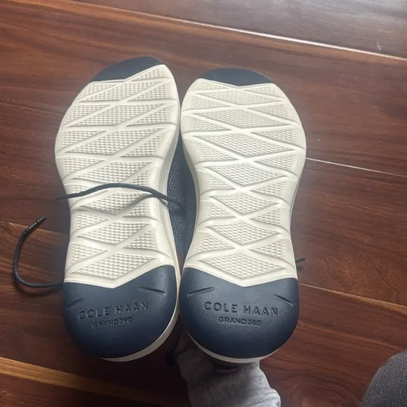 Cole Haan Grand Atlantic Knit Sneaker navy/brown size 9