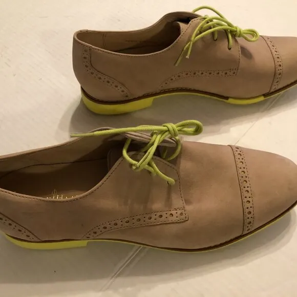 Cole Haan women's new tan Oxford casual shoes  size: 9.5B