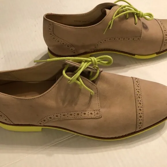 Cole Haan women's new tan Oxford casual shoes  size: 9.5B
