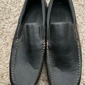 Cole Hassan Men's Black Leather Loafers size 11/ NWOT