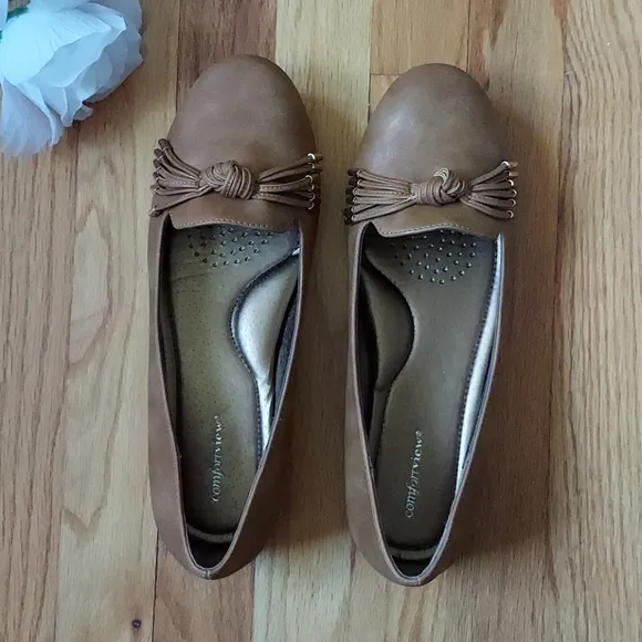 Comfortview Brown Tassell Bow Loafers Size 11WW