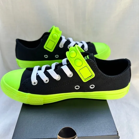 CONVERSE Kids All Star Bubble Strap Easy-On Brights Shoes Sneakers Sz 2.5 Youth