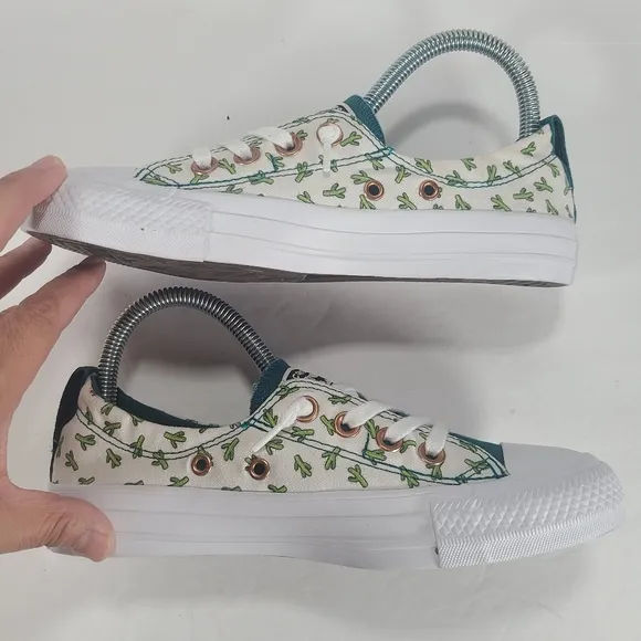 Converse Shoreline Slip On White Green Cactus Print Sneakers Women's Size 6