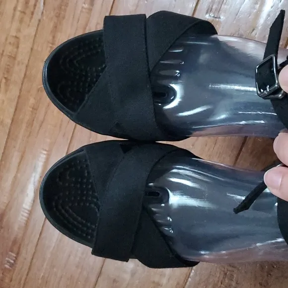 Crocs Leight ll Cross Strap Ankle Wedge shoes