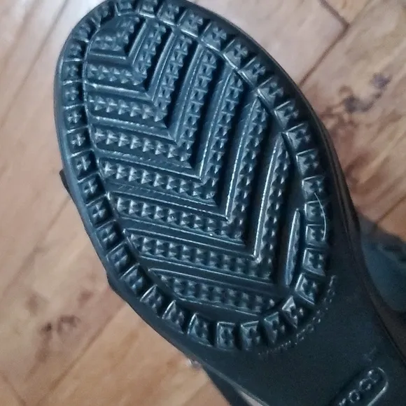 Crocs Leight ll Cross Strap Ankle Wedge shoes