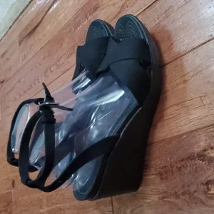 Crocs Leight ll Cross Strap Ankle Wedge shoes