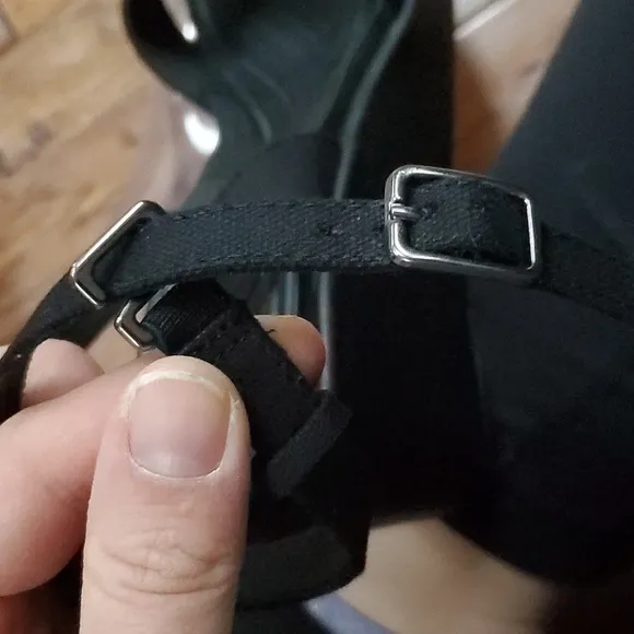 Crocs Leight ll Cross Strap Ankle Wedge shoes