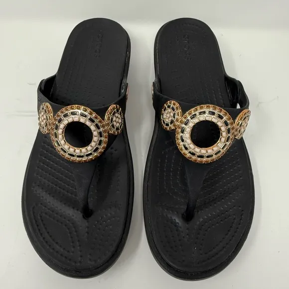 Crocs Sanrah Diamante Wedge Flip Sandal Thong Womens Size 8 Black Gold Comfort