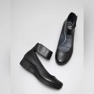 Dansko Lulu Leather Ankle Strap Shoes