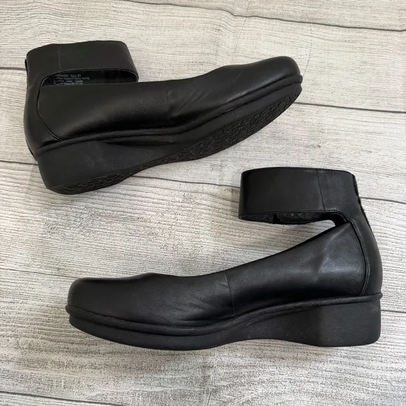 Dansko Lulu Leather Ankle Strap Shoes