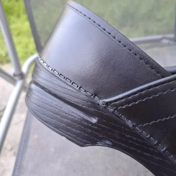 Dansko Professional Black Women's Clogs Shoes Size 39