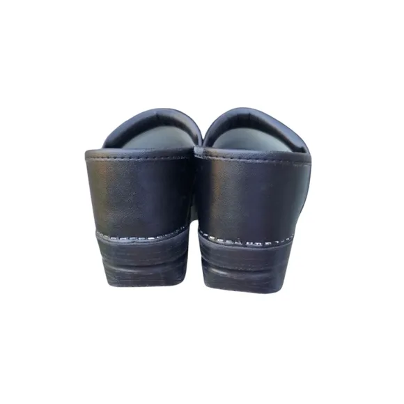 Dansko Professional Black Women's Clogs Shoes Size 39