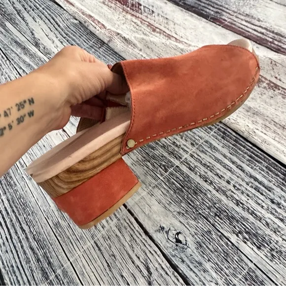 Dansko Sandals Maci Rust Coral Nubuck Leather Slip On Shoes Women