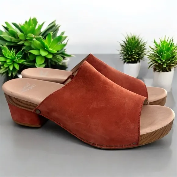 Dansko Sandals Maci Rust Coral Nubuck Leather Slip On Shoes Women