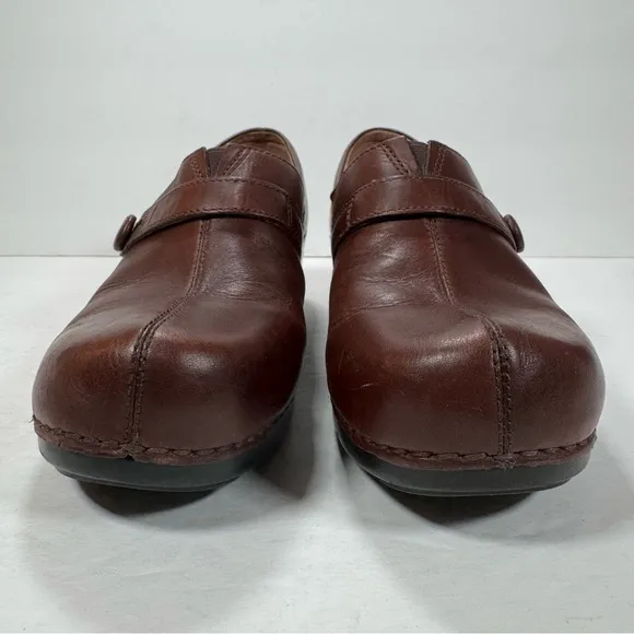 Dansko Solstice Brown Leather Slip On Clogs Women Size 8