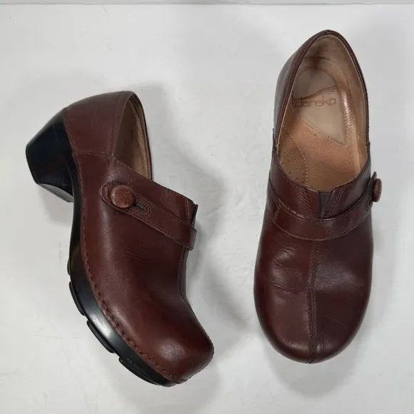Dansko Solstice Brown Leather Slip On Clogs Women Size 8