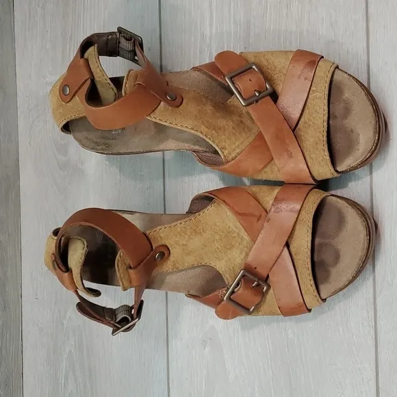 Dansko Women Ankle Leather Strap Heels Sandals Shoes sz 37/6.5-7