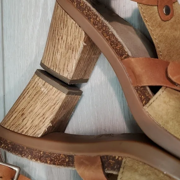Dansko Women Ankle Leather Strap Heels Sandals Shoes sz 37/6.5-7