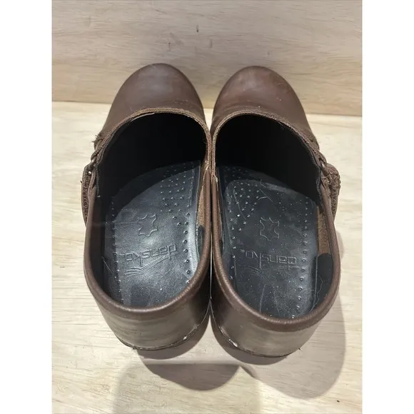 Dansko Womens Brown Leather Clogs Shoes Slip on Size 37 or 6.5 to 7