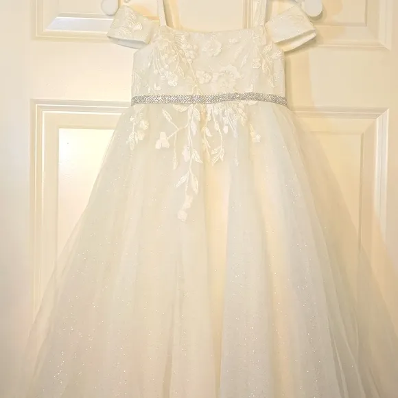 David's Bridal Sparkle Organza Flower Girl Dress w/Applique Solid Ivory Size 3