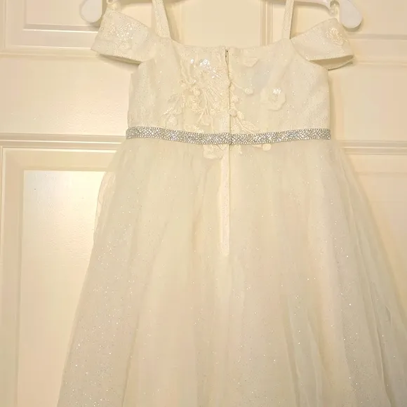 David's Bridal Sparkle Organza Flower Girl Dress w/Applique Solid Ivory Size 3