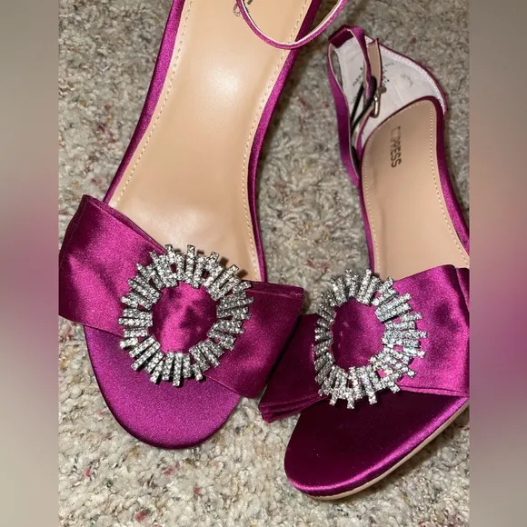 Dazzling sexy Rhinestone Embellished Bow High Heeled shoes